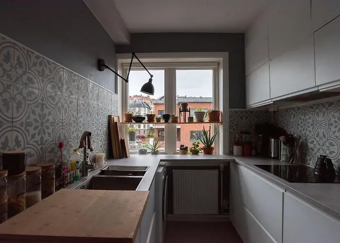 Modern Apartment In Prime Location - Professional Host - Fully Equipped