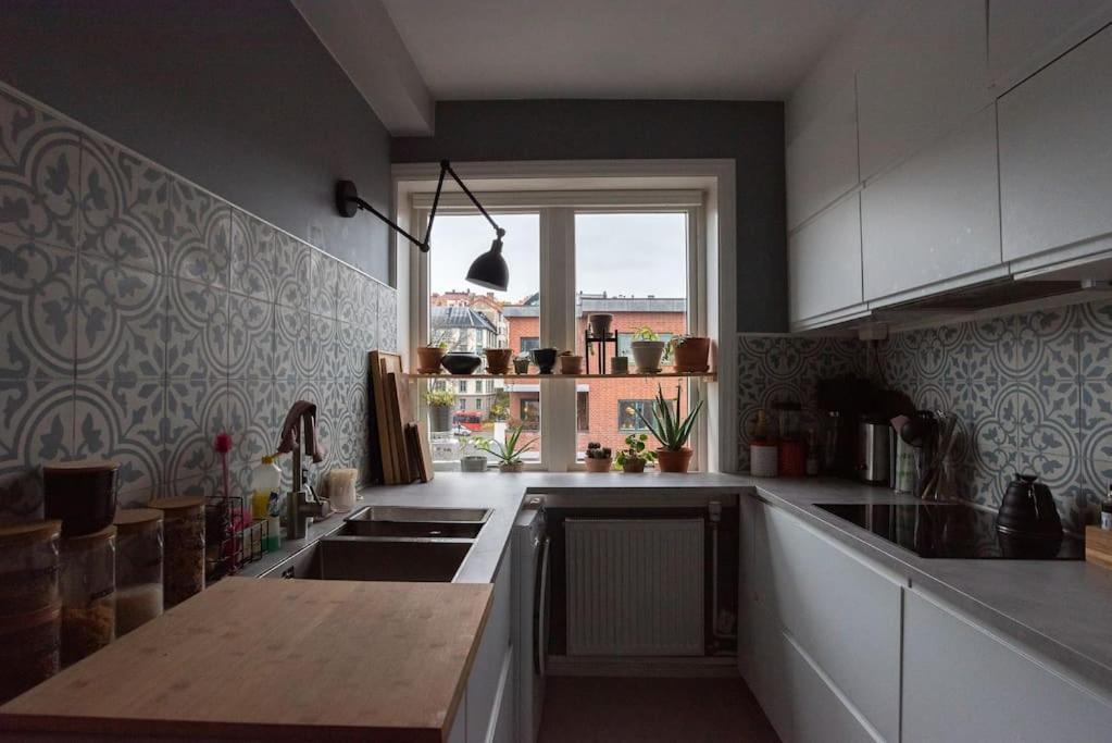 Appartement Modern In Prime Location - Professional Host - Fully Equipped