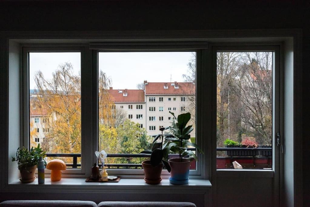 Modern In Prime Location - Professional Host - Fully Equipped